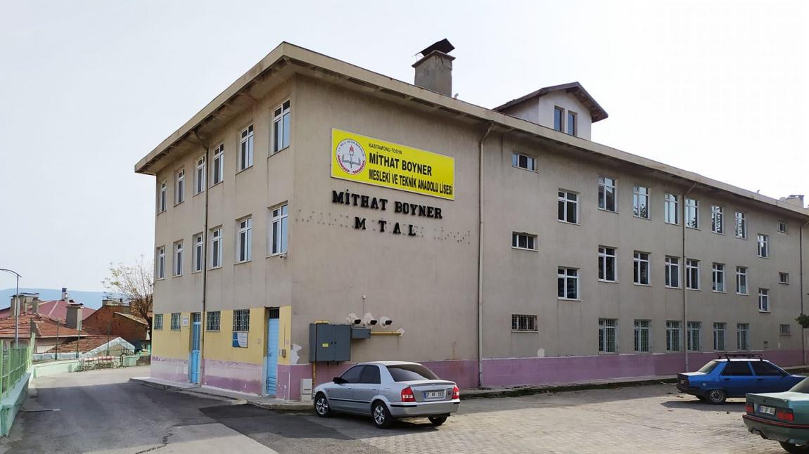 Tosya Mithat Boyner Mesleki ve Teknik Anadolu Lisesi Fotoğrafı